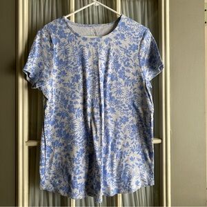 J. Jill perfect Pima blue and gray floral Tshirt